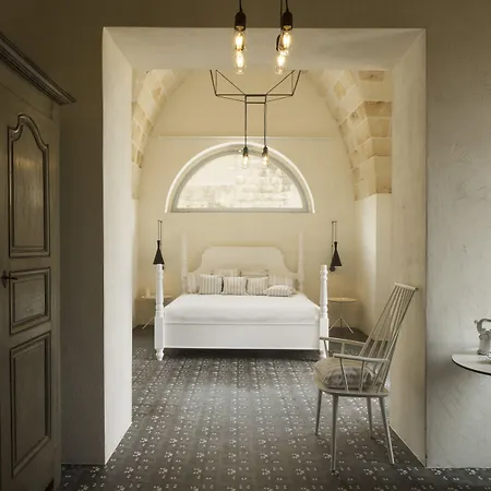 Vinilia Wine 4* マンドゥーリア