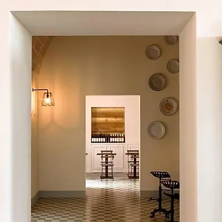 Vinilia Wine 4*